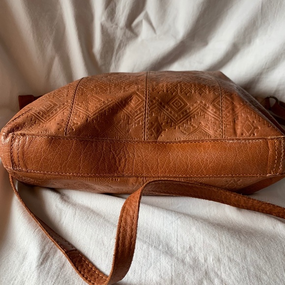 Day & Mood (Anthropologie) 'Carla' embossed leather crossbody bag/purse - Picture 5 of 8